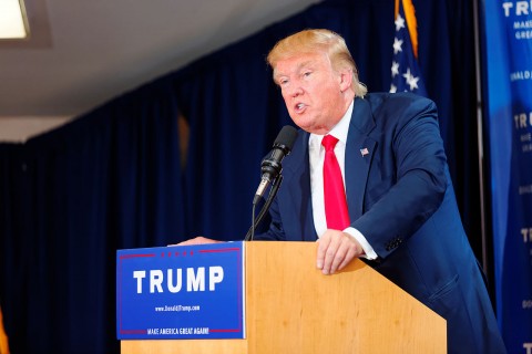 Donald_Trump_Laconia_Rally,_Laconia,_NH_4_by_Michael_Vadon_July_16_2015_21