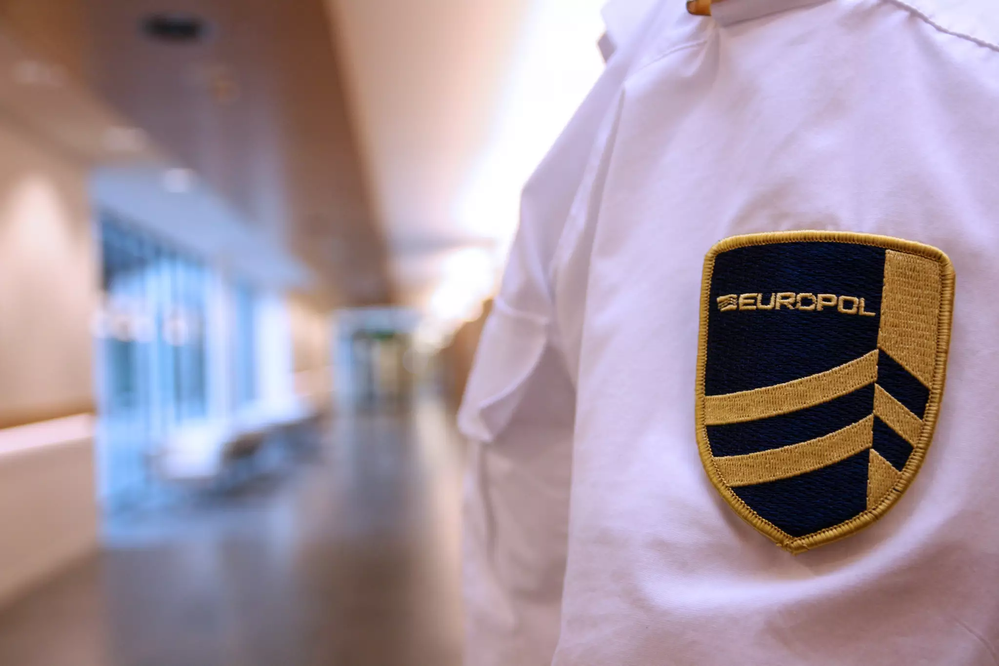 Comisia Europeană consolidează Europol și Eurojust pentru a intensifica lupta împotriva criminalității transfrontaliere și a terorismului Comisia Europeană consolidează Europol și Eurojust pentru a intensifica lupta împotriva criminalității transfrontaliere și a terorismului