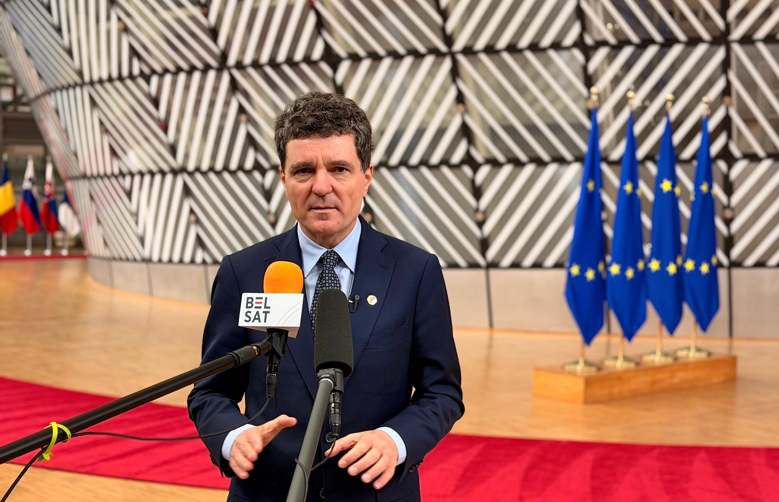 Portugalia și Slovacia se alătură aliaților care vor furniza României echipamente anti-dronă, anunță Nicușor Dan Portugalia și Slovacia se alătură aliaților care vor furniza României echipamente anti-dronă, anunță Nicușor Dan