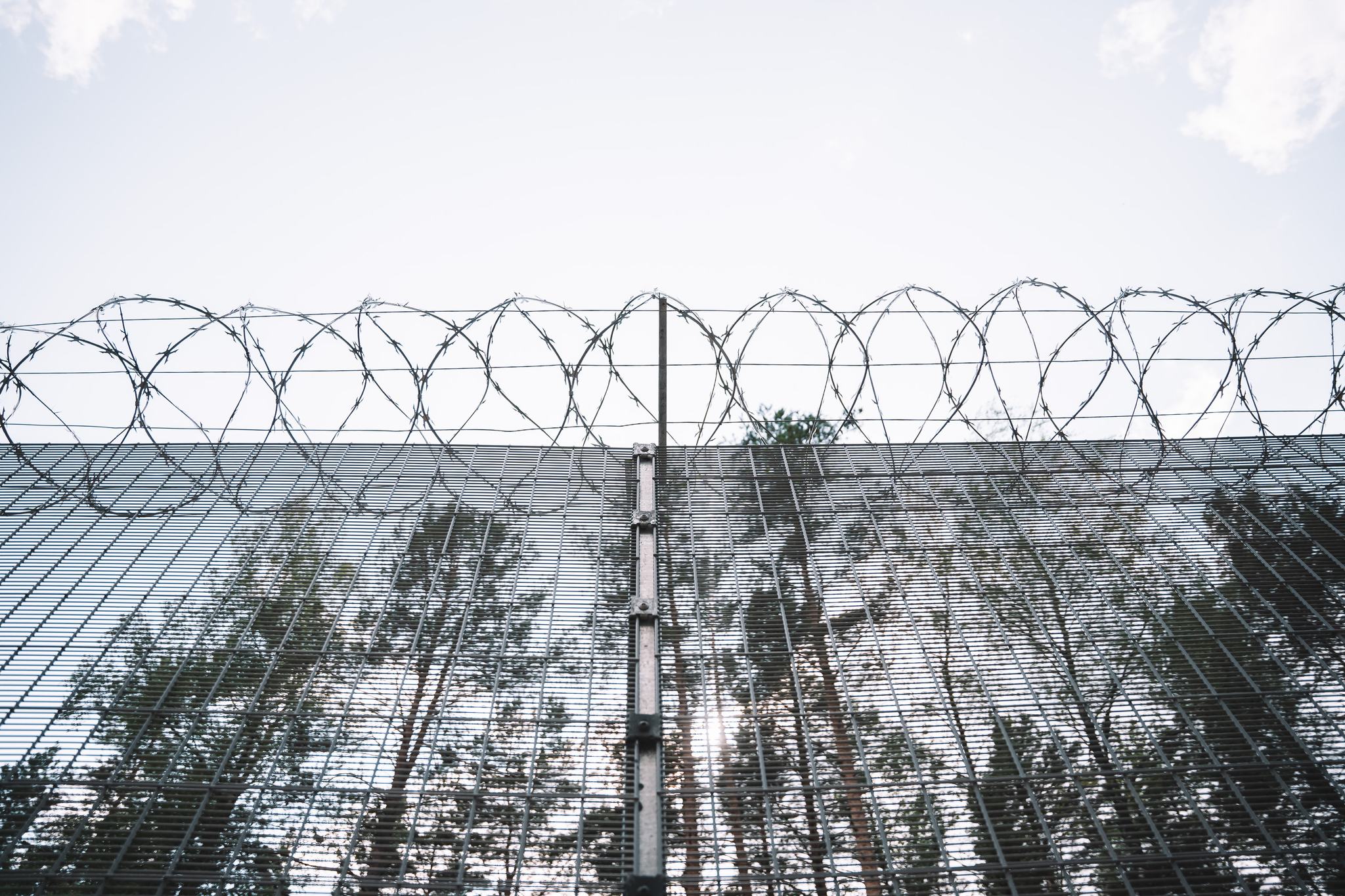 Letonia a descoperit un tunel sub granița cu Belarus. Autoritățile pregătesc măsuri împotriva rețelelor care facilitează migrația ilegală Letonia a descoperit un tunel sub granița cu Belarus. Autoritățile pregătesc măsuri împotriva rețelelor care facilitează migrația ilegală