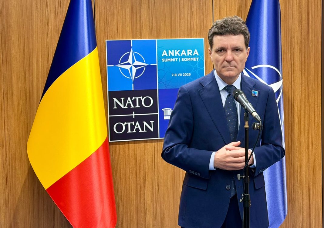 Nicușor Dan evocă “reechilibrarea” între Europa și SUA la summitul NATO: Nu văd un risc de retragere a trupelor americane de pe flancul estic Nicușor Dan evocă “reechilibrarea” între Europa și SUA la summitul NATO: Nu văd un risc de retragere a trupelor americane de pe flancul estic