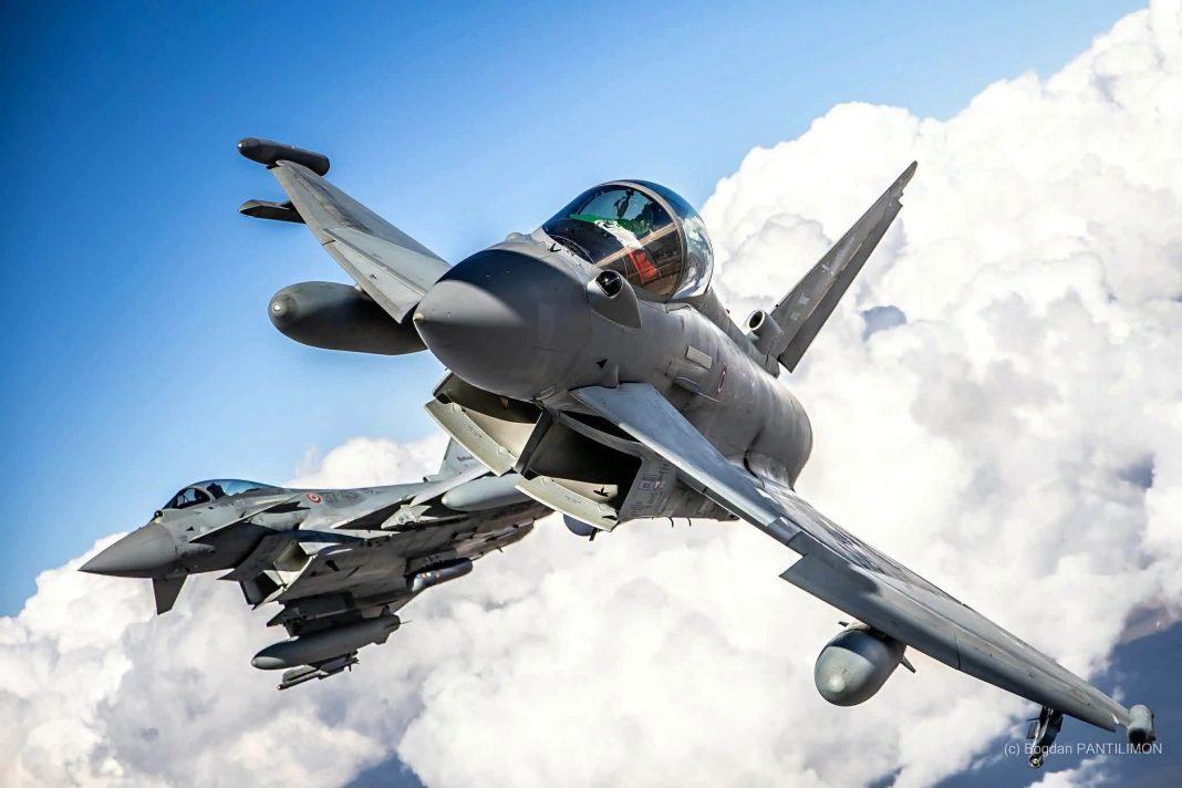 EXCLUSIV | “Suntem pregătiți să ne apărăm împotriva oricărei amenințări”, transmite Comandamentul Suprem al NATO după coordonarea neutralizării unei noi drone rusești în România EXCLUSIV | “Suntem pregătiți să ne apărăm împotriva oricărei amenințări”, transmite Comandamentul Suprem al NATO după coordonarea neutralizării unei noi drone rusești în România