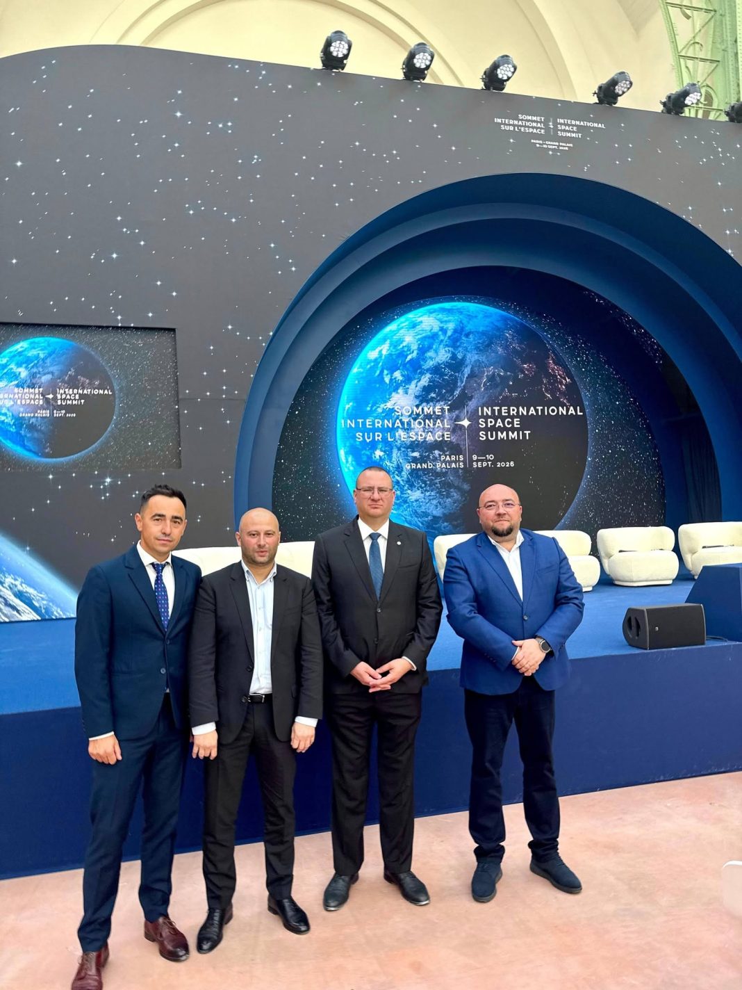 România, prezentă la Summitul internațional privind spațiul, desfășurat la Paris România, prezentă la Summitul internațional privind spațiul, desfășurat la Paris