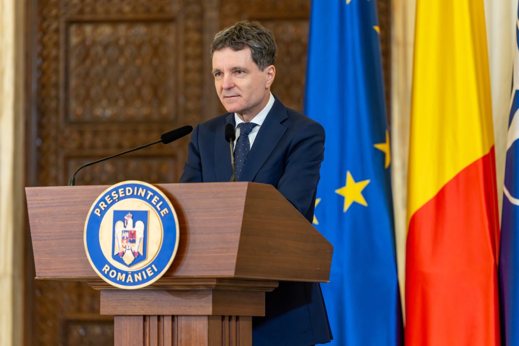 Dezinformarea, prioritate de securitate națională. Nicușor Dan: O societate bine informată este prima linie de apărare a democrației Dezinformarea, prioritate de securitate națională. Nicușor Dan: O societate bine informată este prima linie de apărare a democrației