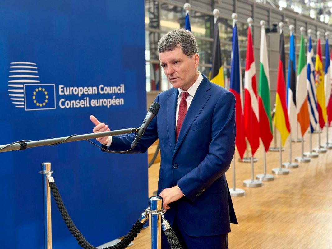 Nicușor Dan, mesaj pentru investitorii străini: Există “o probabilitate foarte mare” ca marți să avem un guvern. România va rămâne stabilă Nicușor Dan, mesaj pentru investitorii străini: Există “o probabilitate foarte mare” ca marți să avem un guvern. România va rămâne stabilă